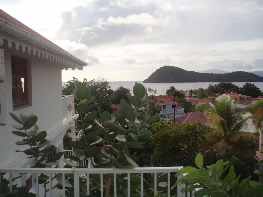 Studio De Charme Au Coeur Du Village, Belle Vue Baie Des Saintes, Proche Debarcadere Et Commodites Terre-De-Haut Exterior photo