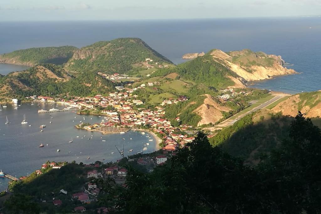 Studio De Charme Au Coeur Du Village, Belle Vue Baie Des Saintes, Proche Debarcadere Et Commodites Terre-De-Haut Exterior photo